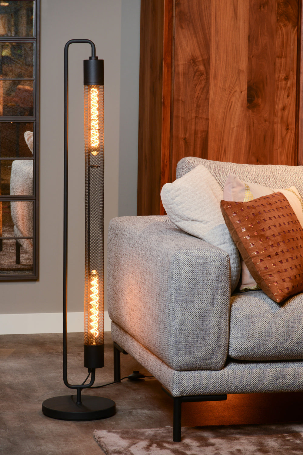 Lucide CALIXT Stehlampe, 2xE27 Fassungen, 220-240V, dimmbar, Schwarzes Metall, modernes Design, IP20, 1300mm Höhe