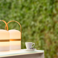 Lucide JOE wiederaufladbare LED-Tischleuchte IP44 Weiß, 3W Dim-to-Warm 2800K-3200K, USB-Ladung, für Innen- und Außenbereich