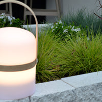 Lucide JOE wiederaufladbare LED-Tischleuchte IP44 Weiß, 3W Dim-to-Warm 2800K-3200K, USB-Ladung, für Innen- und Außenbereich