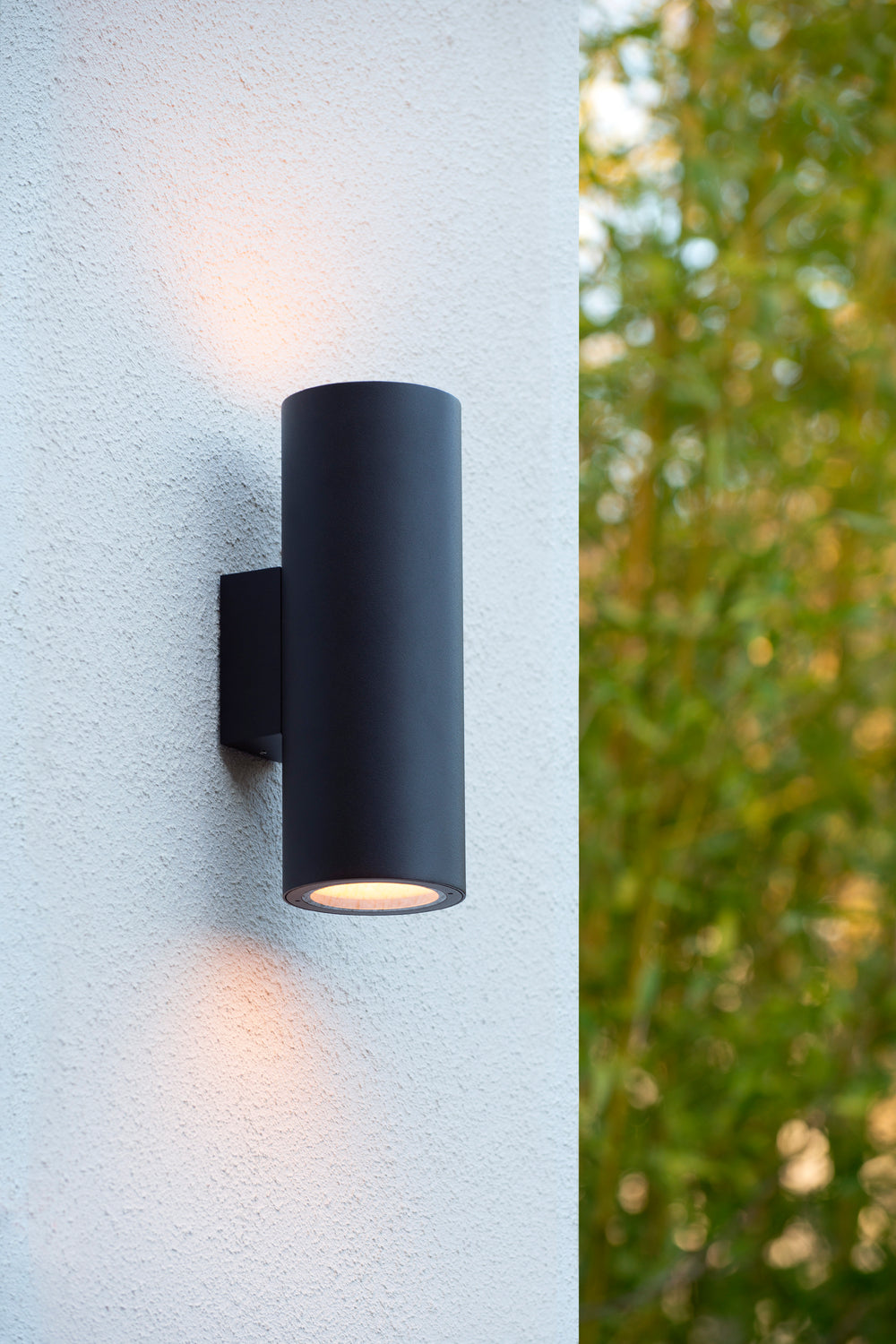 Lucide VOLANTIS Black outdoor wall light, 2xE27, IP54, uplight & downlight, modern aluminum cylinder