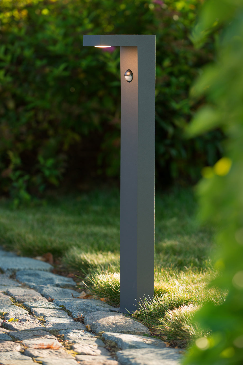 Lucide TEXAS-IR LED bollard light 7W 3000K IP54 with motion and day/night sensor Dark Grey