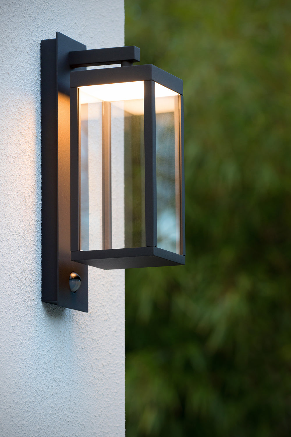 Lucide CLAIRETTE LED wall light 13W 3000K IP54 with PIR motion sensor and anthracite housing