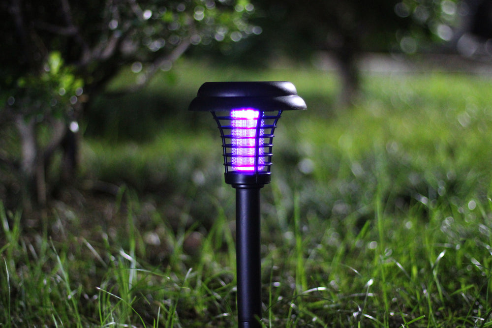 Modee LED Solar Gartensteckerleuchte 40cm mit Mückenvernichter, IP44 Outdoor Kunststofflampe 7800-11000K